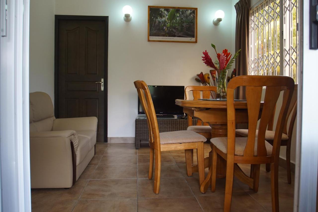 דירות Baie Lazare  Zeph Self Catering מראה חיצוני תמונה